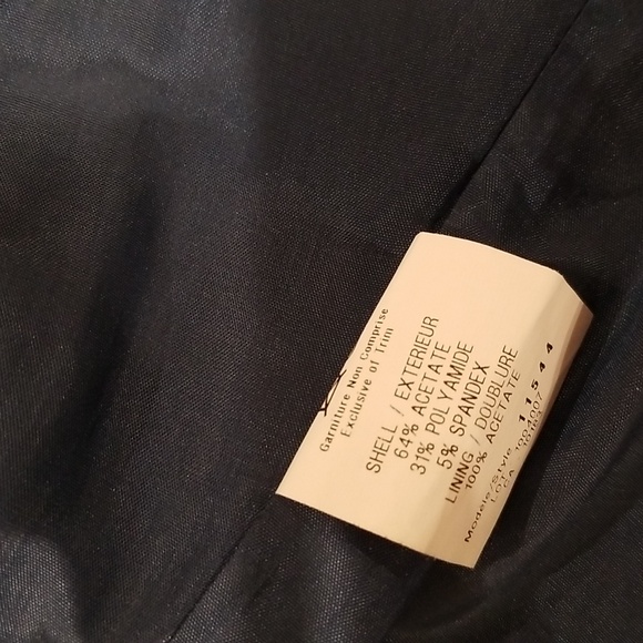 Cartise jacket made in Canada size 4 - Picture 7 of 7